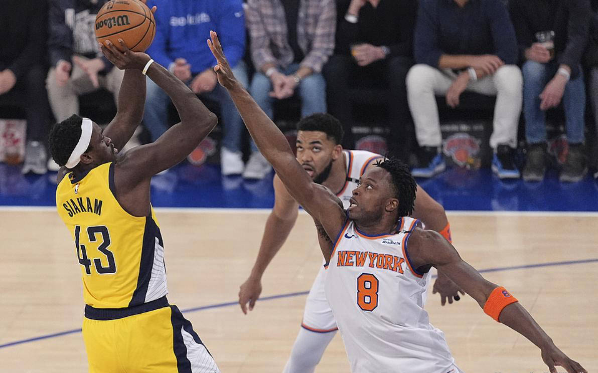 包含西亚卡姆迎来五赛季高光表现，公牛球迷沸腾！的词条